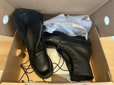 Altama stivali combattimento usato Altama stivali combattimento usato  Spedire a Italy