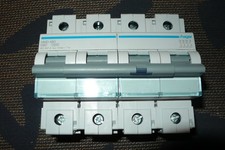 Disjoncteur tetrapolaire 80a d'occasion  Barr