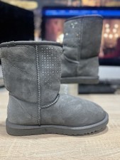 Size ugg classic for sale  Atlanta