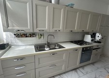 Cucina completa elettrodomesti usato  Napoli