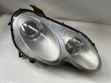 Faro anteriore destro usato Faro anteriore destro usato  Italia