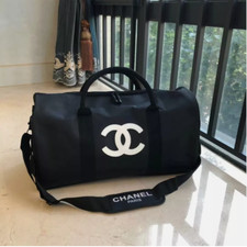 Chanelbeaute vip gym d'occasion  Expédié en Belgium