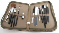 Zippered manicure beauty d'occasion  Expédié en Belgium