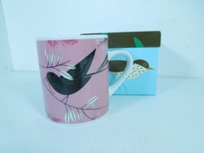 Magpie birdy ceramic for sale Magpie birdy ceramic for sale  COLCHESTER