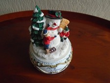 Vintage resin musical for sale Vintage resin musical for sale  GLOUCESTER