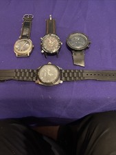 Lote de 4 relógios sortidos usados para peças ou reparos, usado comprar usado Lote de 4 relógios sortidos usados para peças ou reparos, usado comprar usado  Enviando para Brazil