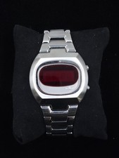 Usado, Adidas HSD 10-0275 relógio digital LED vermelho estilo retrô anos 70 comprar usado Usado, Adidas HSD 10-0275 relógio digital LED vermelho estilo retrô anos 70 comprar usado  Enviando para Brazil