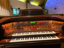 Lowrey majesty organ for sale  Berrien Springs