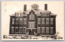 Colon Michigan~Close Up do Ensino Médio na Neve~Materiais de Construção~1908 RPPC comprar usado  Enviando para Brazil