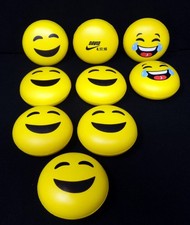 Usado, 9 bolas redondas amarelas para o rosto sorridente Nike comprar usado  Enviando para Brazil