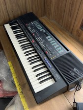 Teclado Yamaha PSR-500 com suporte e adaptador de alimentação CA funcionando muito bem comprar usado  Enviando para Brazil