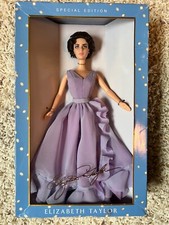 Barbie bambola elizabeth usato  Spedire a Italy