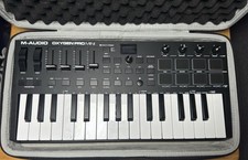 Usado, Controlador de teclado M-Audio Oxygen Pro Mini 32 teclas USB MIDI + estojo comprar usado  Enviando para Brazil