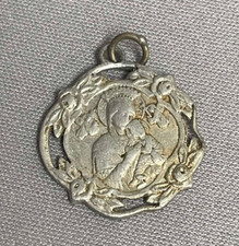 Religiosa ancienne medaille d'occasion  Prades