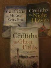 Elly griffiths paperback for sale Elly griffiths paperback for sale  MACCLESFIELD