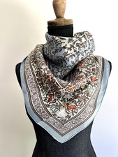 Carré foulard hermès d'occasion  Les Mureaux