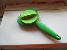 Tupperware ouvre bocal d'occasion  Charleville-Mézières