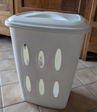 Cesto portabiancheria plastica usato  Peveragno