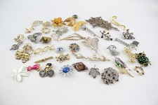 500g bulk brooches for sale  LEEDS