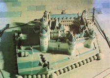 Pierrefonds maquette chateau d'occasion  France