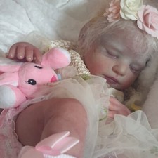 Beautiful reborn vivianna for sale  OLDHAM