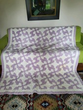 Colcha rara roxa lavanda antiga costurada à mão padrão gráfico 83x76 como está comprar usado  Enviando para Brazil