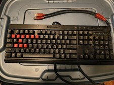 Teclado mecânico para jogos Corsair Vengeance K70 teclas clicáveis para jogadores preto, usado comprar usado  Enviando para Brazil