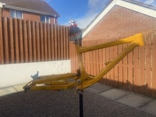 Commencal supreme 2011 for sale Commencal supreme 2011 for sale  CRAIGAVON