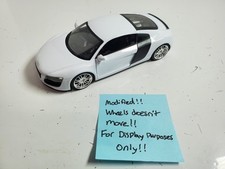 MODIFICADO - Audi R8 Welly 1:24 Die Cast Branco - RODAS NÃO SE MOVEM MAIS - LEIA comprar usado  Enviando para Brazil