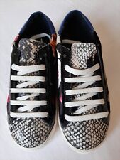 Sneakers scarpe passeggio usato  Santa Maria Capua Vetere