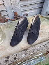 Anciennes chaussures vintage d'occasion  Villeneuve-la-Guyard