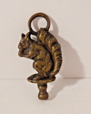 Estatueta de latão fundido vintage esquilo e porca longa aprox 3,5" sapato bota chifre topper, usado comprar usado  Enviando para Brazil