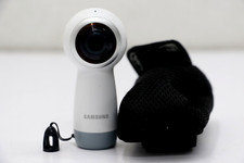 Câmera VR Esférica Samsung Gear 360 4K - Branca comprar usado  Enviando para Brazil