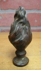Tocha ornamentada antiga de bronze com acabamento em chama elemento de ferragens artes decorativas, usado comprar usado  Enviando para Brazil