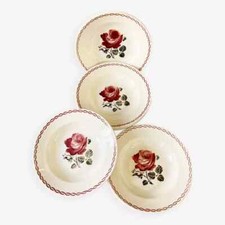 Assiettes creuses modèle d'occasion Assiettes creuses modèle d'occasion  Boussens