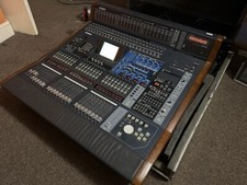 Yamaha dm2000 mixing for sale  HOVE