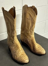Unique tony lama for sale  Two Rivers