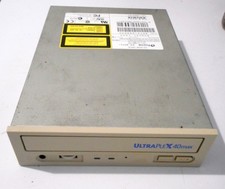 Lecteur rom scsi d'occasion  Gouzeaucourt