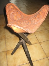 Tabouret pliant cuir d'occasion Tabouret pliant cuir d'occasion  Aire-sur-la-Lys