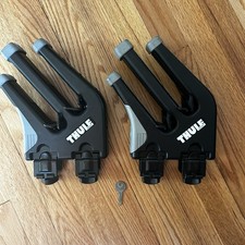 Thule snowboard carrier for sale  South Windsor