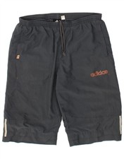 Bermuda esportiva masculina Adidas cinza médio poliéster BY20, usado comprar usado  Enviando para Brazil