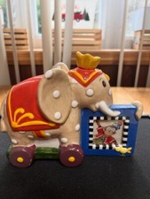 Usado, DECORAÇÃO DE QUARTO INFANTIL ELEFANTE COM BOLINHAS E MOLDURA PARA FOTO DE COROA comprar usado  Enviando para Brazil