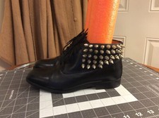 Antigas Botas de Tornozelo Cole Haan Pretas Exclusivas Spike Studs Steam Punk Tamanho 6B 6002 Itália, usado comprar usado  Enviando para Brazil