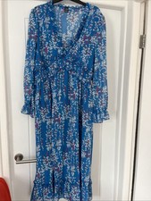 Blue floral dress for sale  NEWTON-LE-WILLOWS