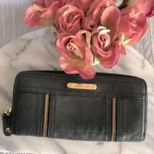 MICHAEL KORS Moxley couro preto macio acordeão zíper em torno da carteira ferragem dourada comprar usado  Enviando para Brazil