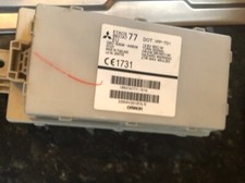 Módulo de controle MITSUBISHI L200 2.5 2006-15 ETACS 8637A777 + caixa de fusíveis comprar usado  Enviando para Brazil