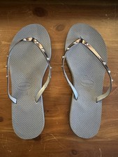 HAVAIANAS Flip Flops, Grey Steel/Metallic Graphite, 9/10W (41/42), New w/out Box comprar usado HAVAIANAS Flip Flops, Grey Steel/Metallic Graphite, 9/10W (41/42), New w/out Box comprar usado  Enviando para Brazil