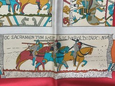 Hermés carre gloire d'occasion  Saint-Martin-de-Crau