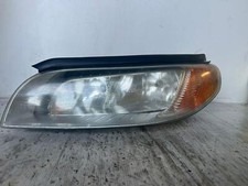 Faro anteriore sinistro usato  Italia
