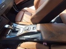 (SOMENTE APOIO DE BRAÇO TAMPA) Console Frontal Sedan Canadá Market Floor Compatível com 09-11 BMW 323i 2 comprar usado  Enviando para Brazil